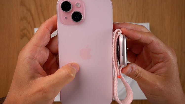 Youtube Video Unboxing do Apple Watch Series 9 rosa!